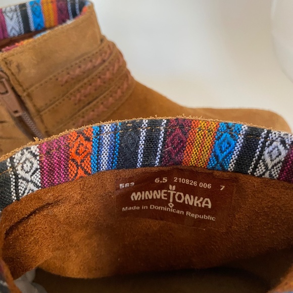 Minnetonka Dixson Brown Suede Bootie - Picture 4 of 9